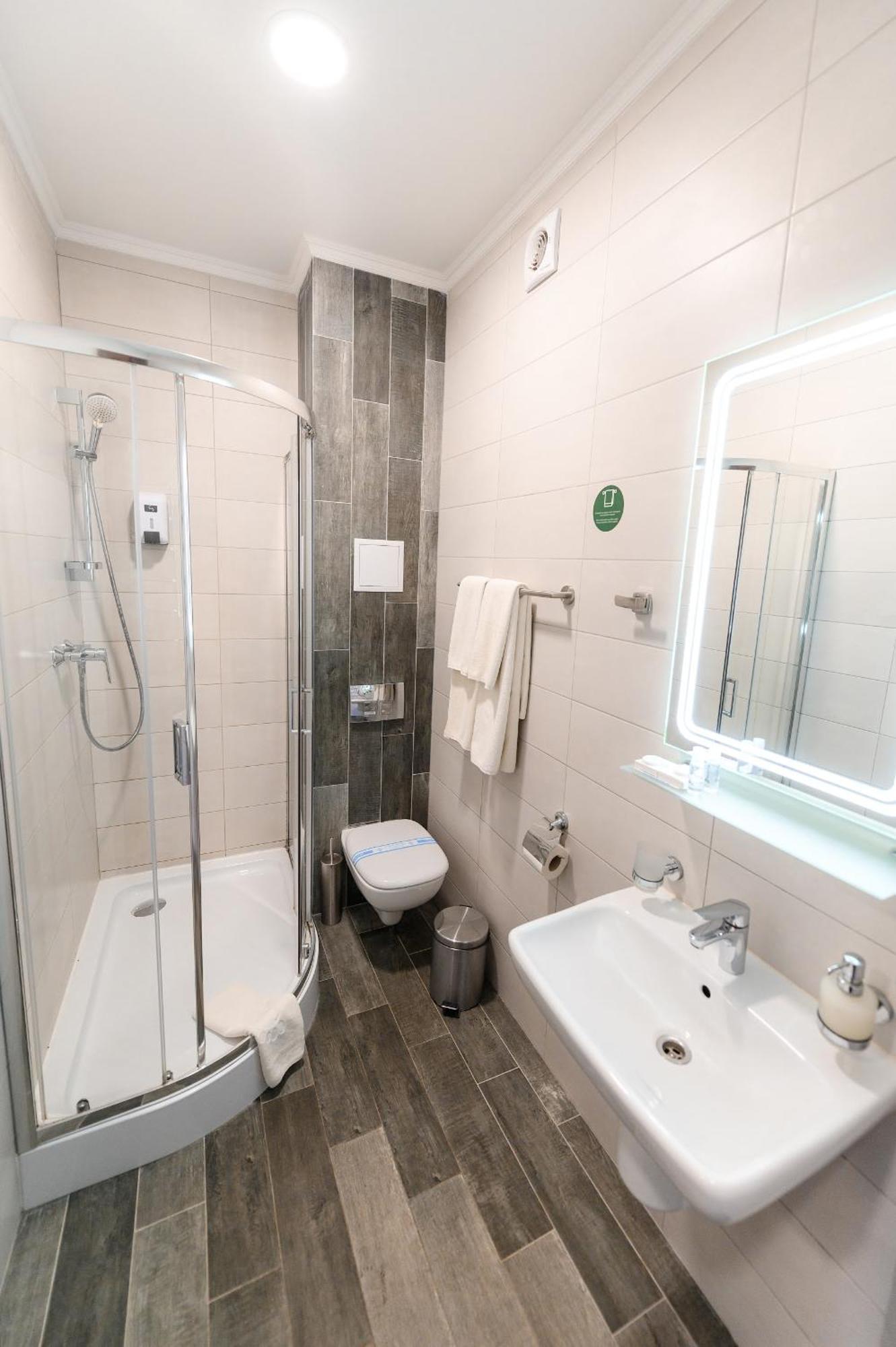 Nota Bene Loft Hotel Lviv Luaran gambar